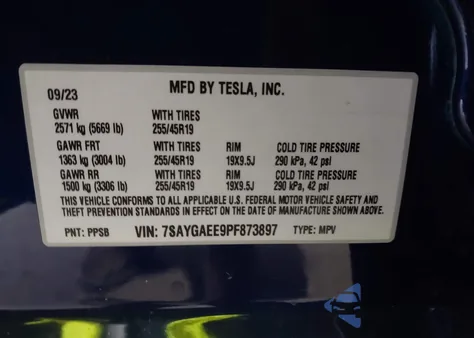 2023 Tesla Model Y Awd/Long Range Dual Motor All-Wheel Drive z USA, uszkodzony, nr VIN 7SAYGAEE9PF873897